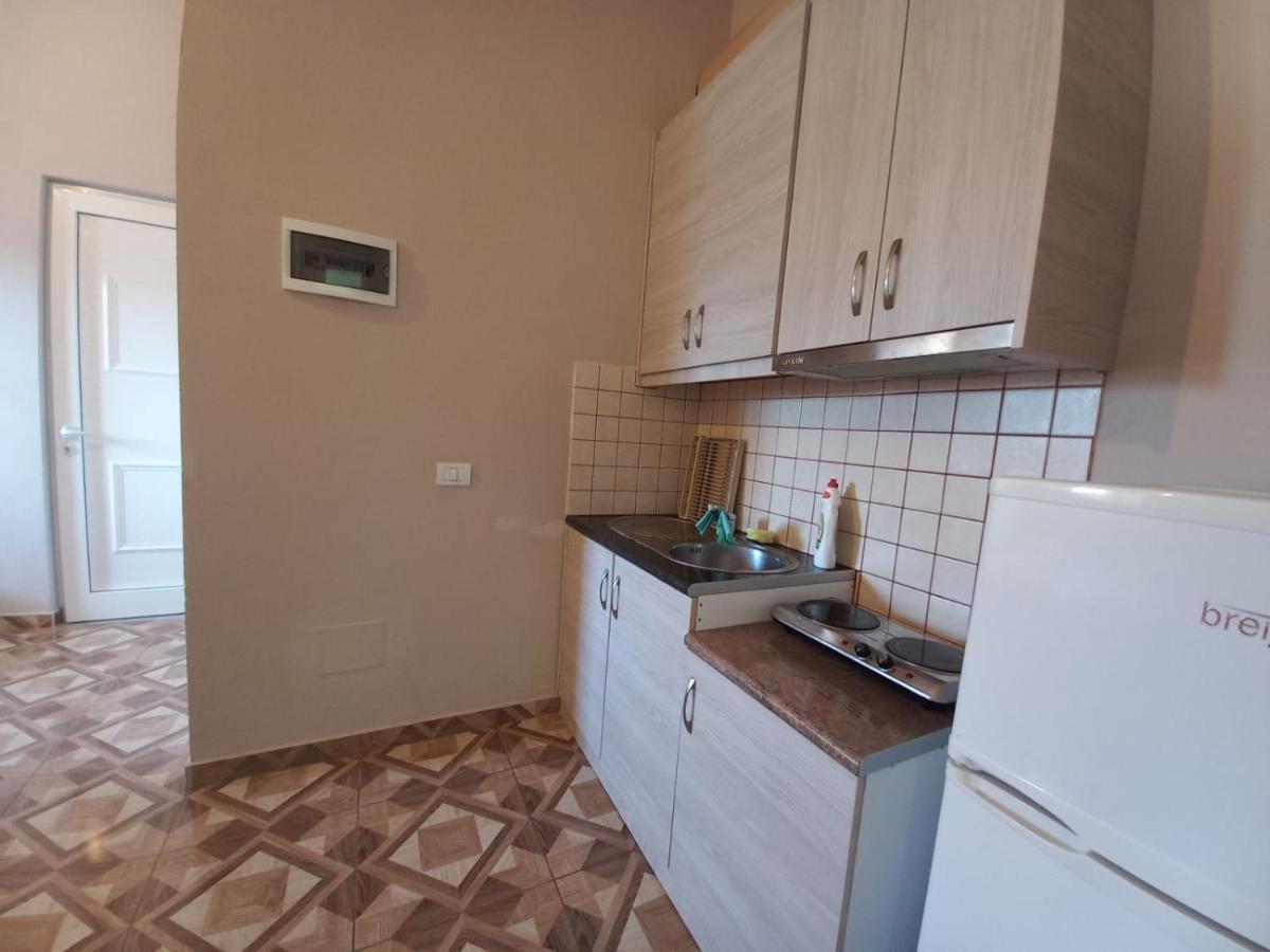Arjana & Nelaj Apartments Ksamil Zewnętrze zdjęcie
